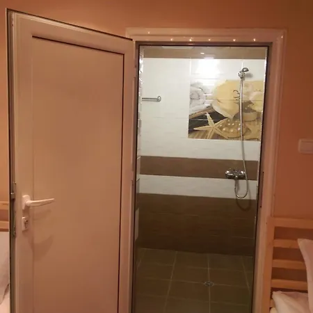 за гости деметра Sofia